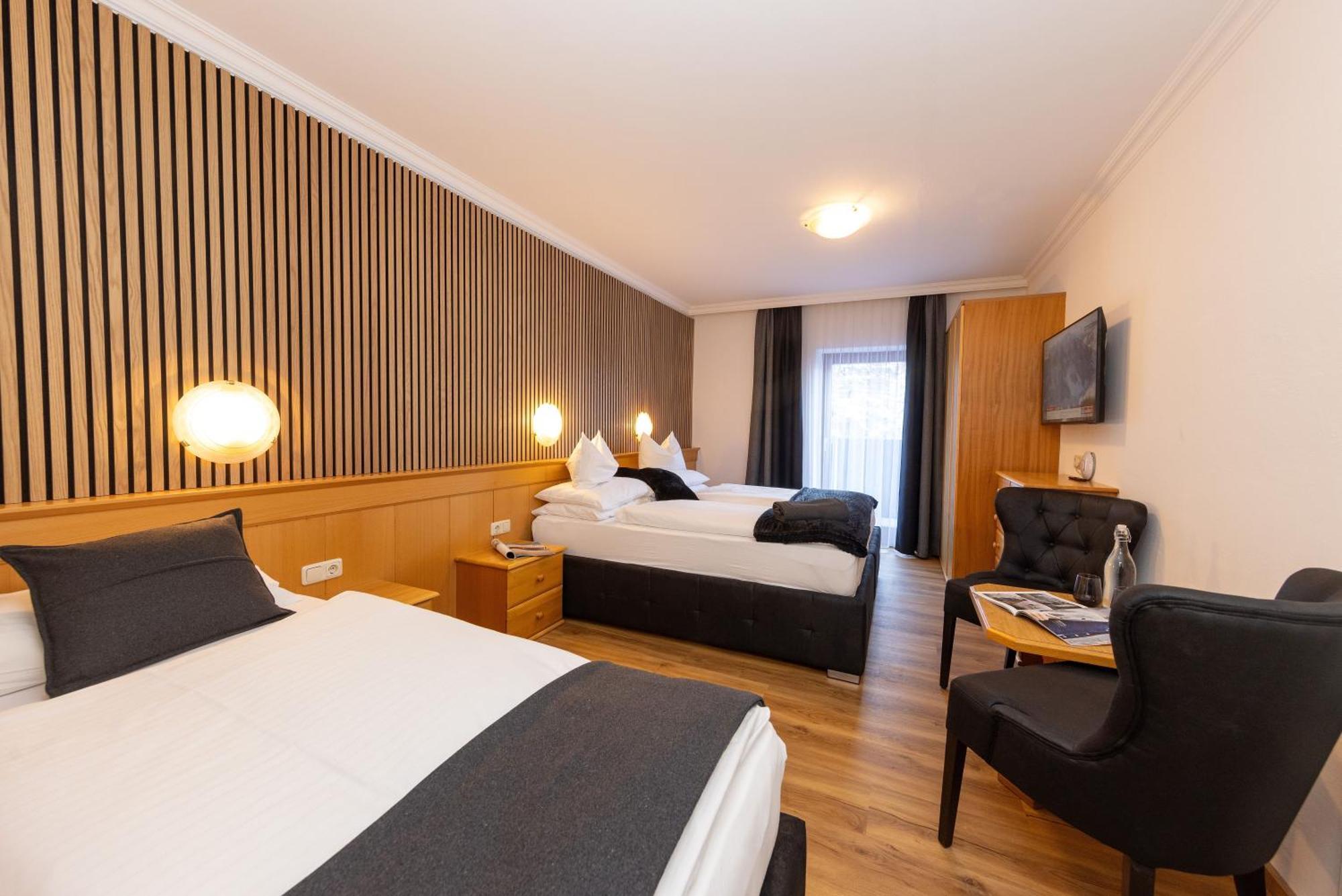 Austria Hotel 3*